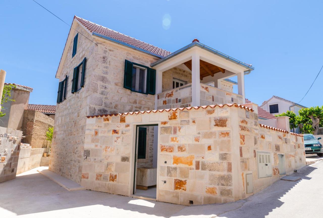 Apartmani Canaki Supetar Exteriér fotografie
