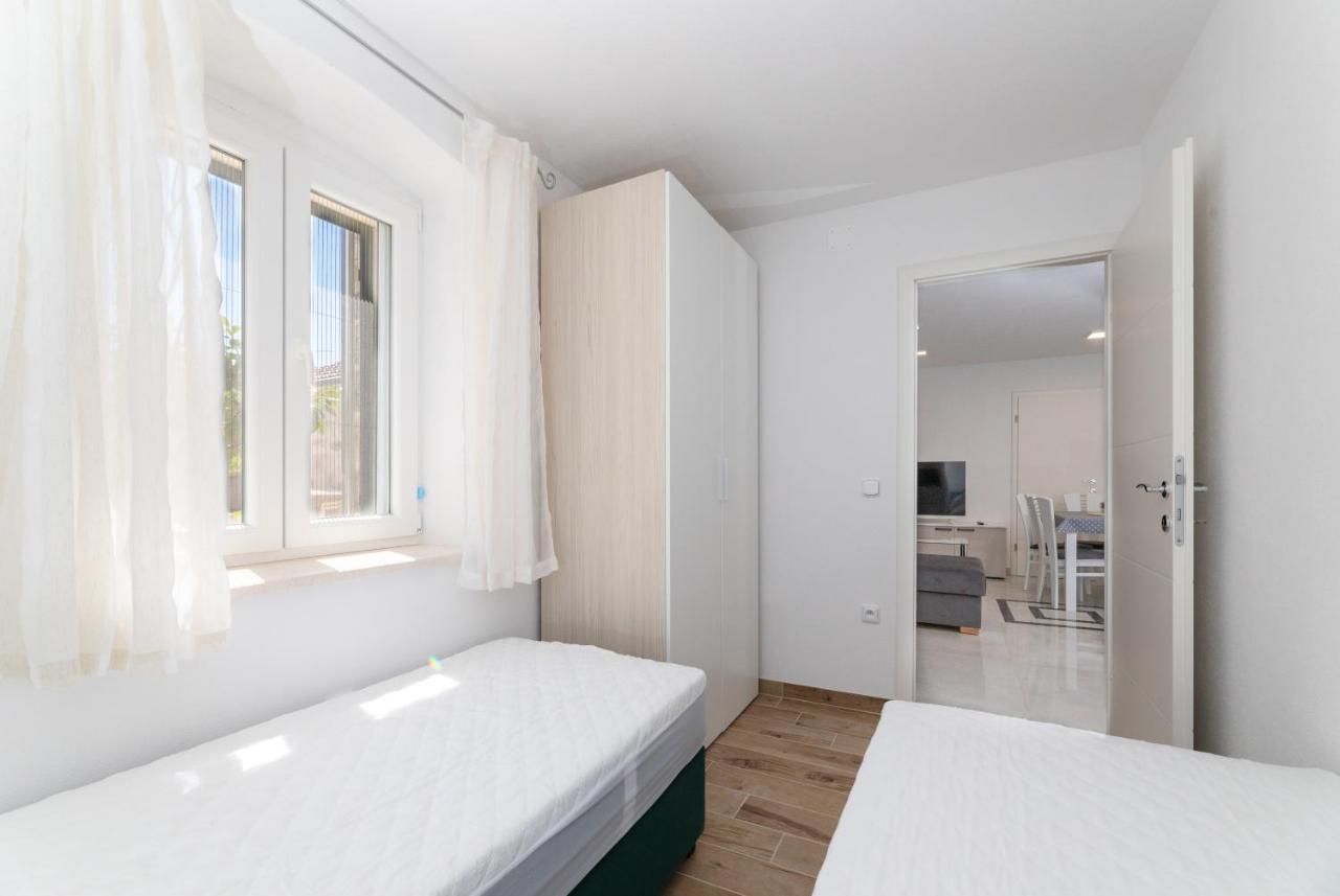 Apartmani Canaki Supetar Exteriér fotografie