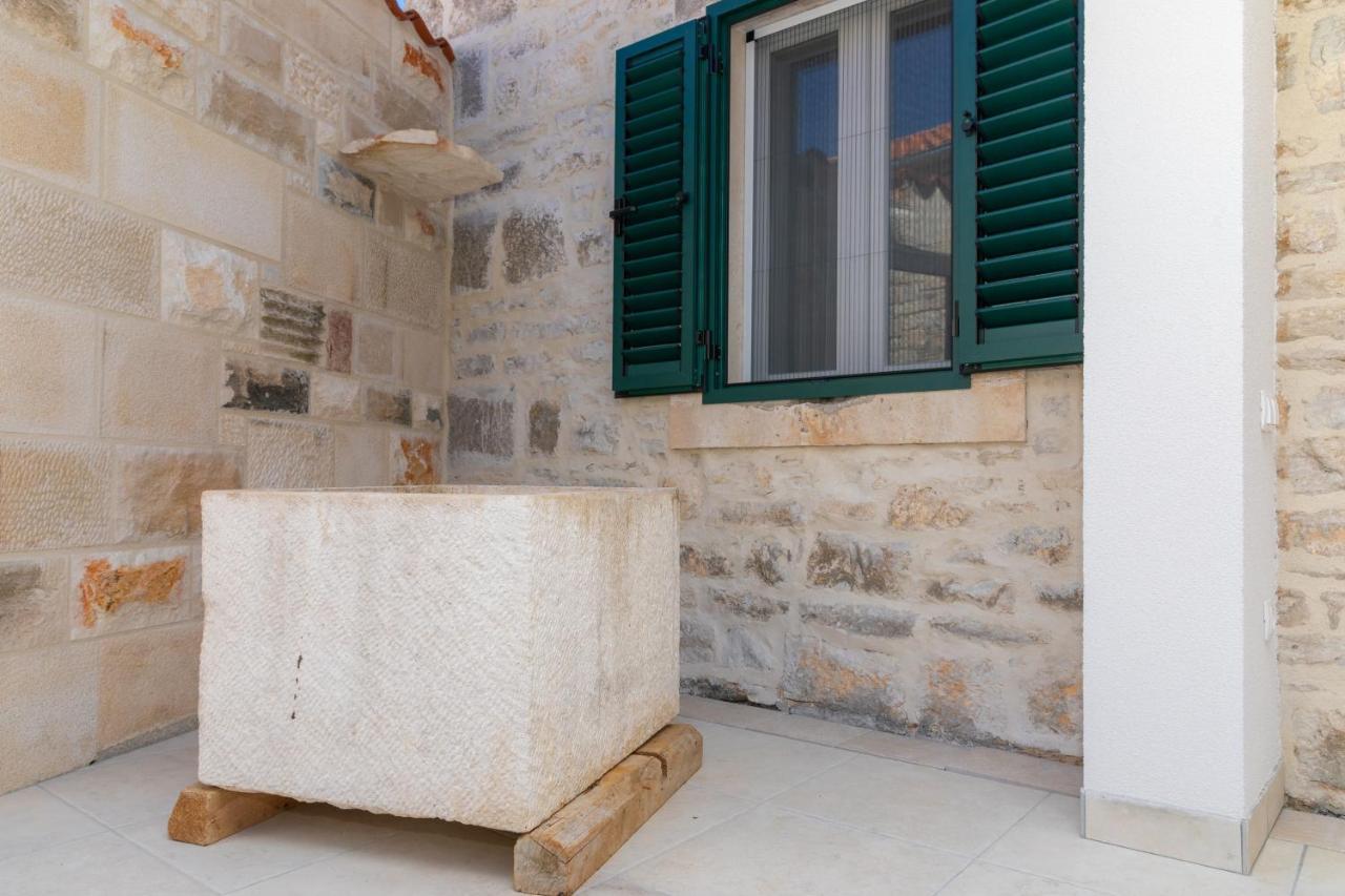 Apartmani Canaki Supetar Exteriér fotografie