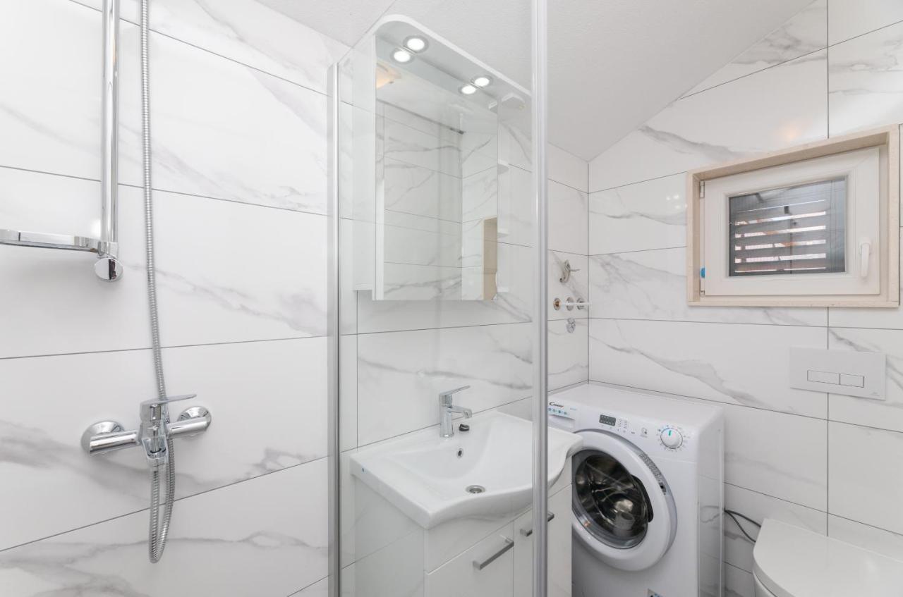 Apartmani Canaki Supetar Exteriér fotografie